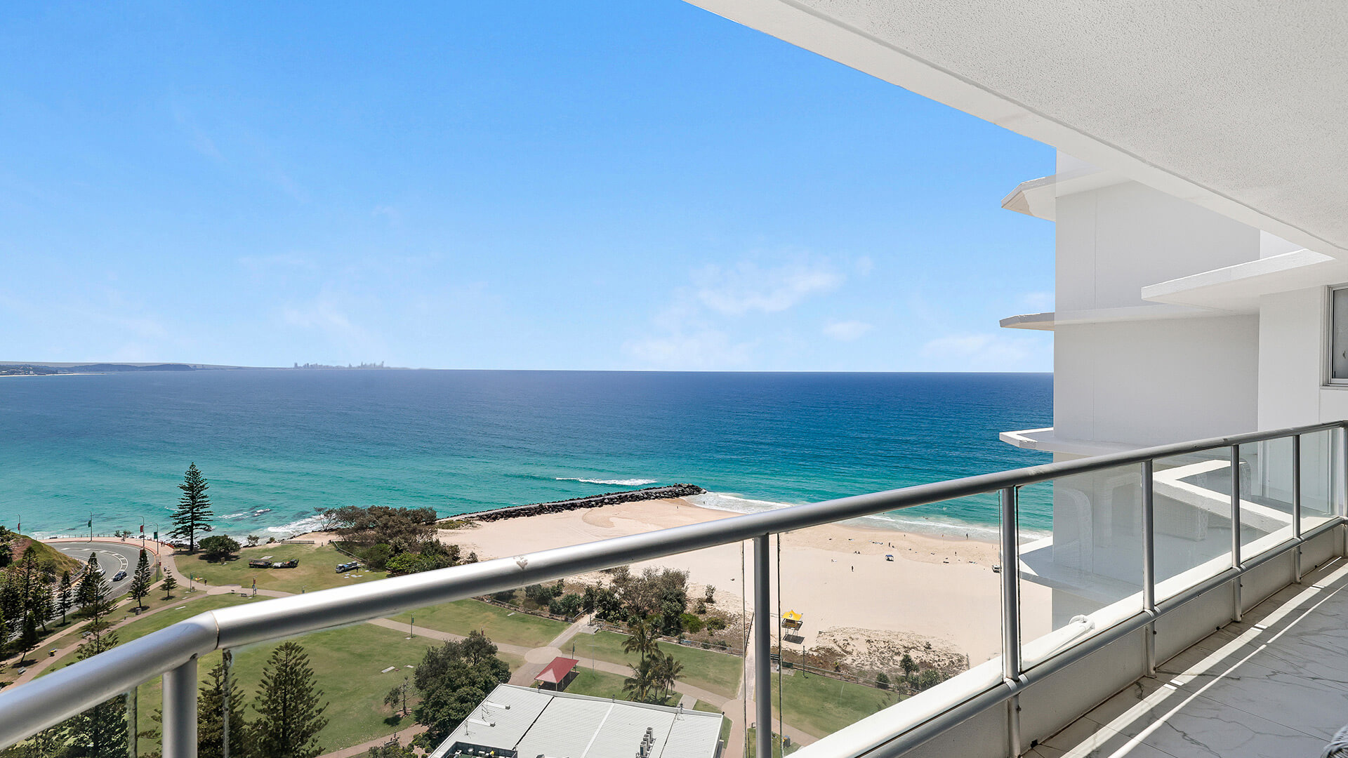 Private balcony in the Deluxe 3 Bedroom Ocean View Apartment at ULTIQA Points North with sweeping ocean views.